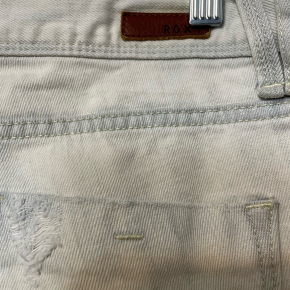 Roxy Cream Distressed Jean Shorts - Picture 6 of 9